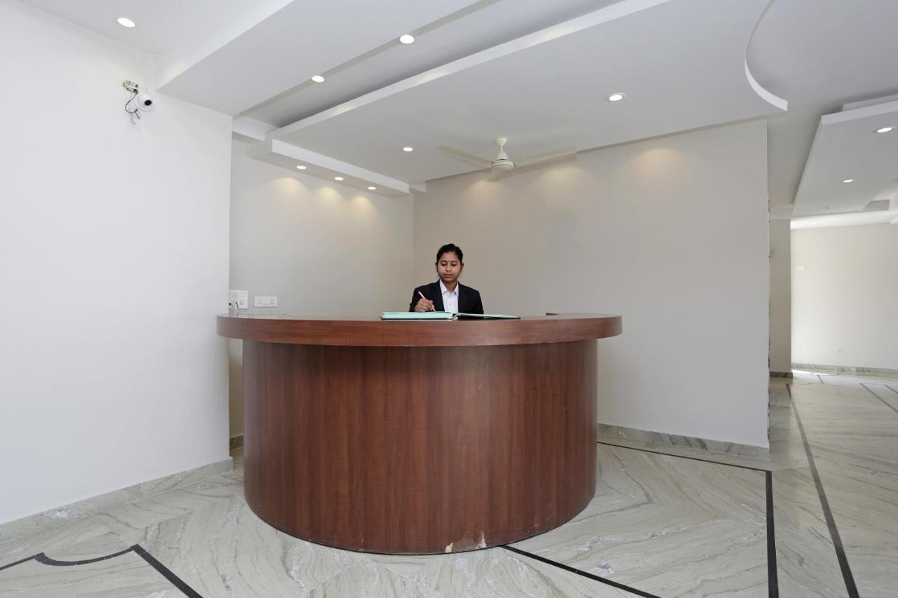 Capital O 37423 Golden Leaf Hotel Dehradun Luaran gambar